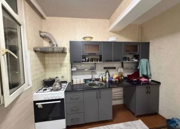 Продаю свою 3/3/5 Себзар ор-р Мечеть. С ремонтом.  Цена: 93000 уе