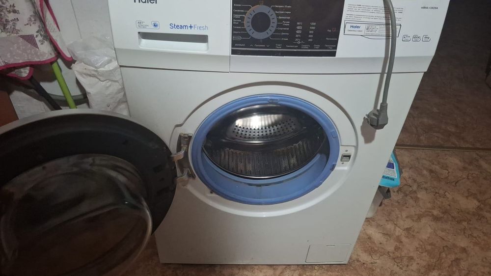 Продам стиральную машину