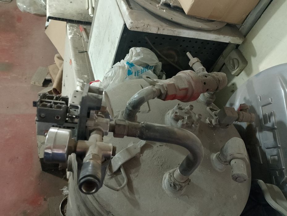 Продам компрессор с рессивером.