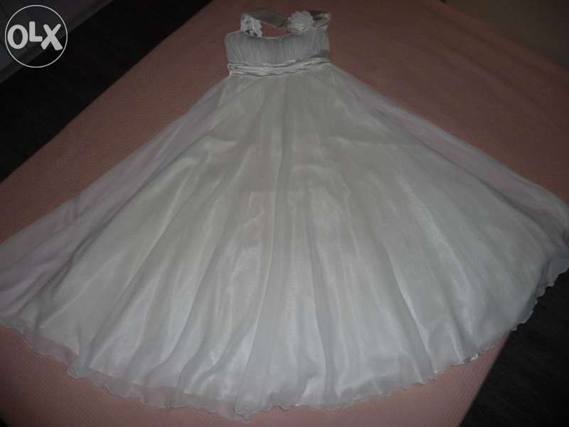 намалям сватбена рокля от "Грънчаров и Син"