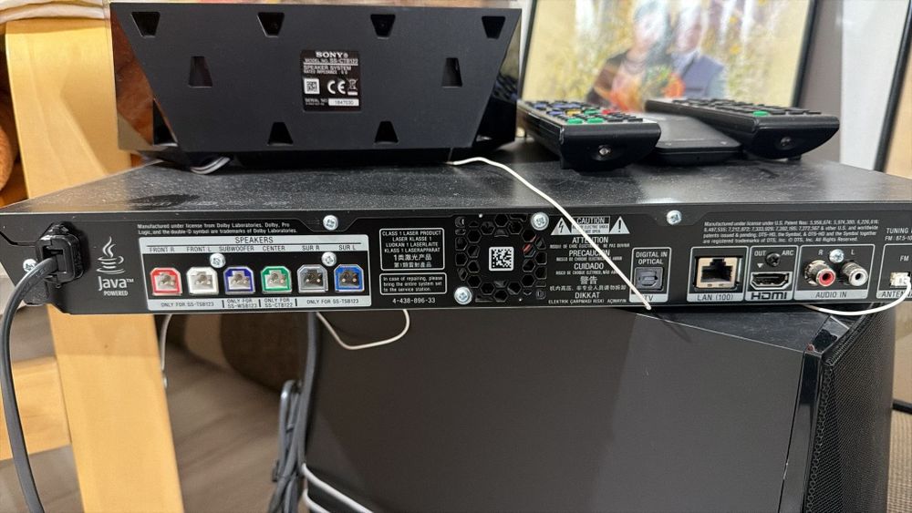 Sistem home cinema Sony model Bdv-E6100