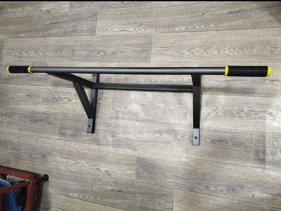 Турник спортивный