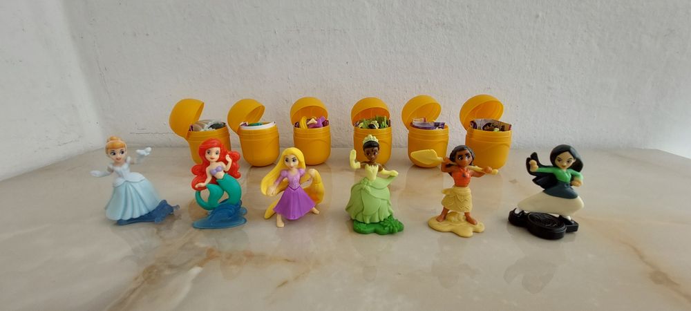 9. Kinder/ Киндер играчки