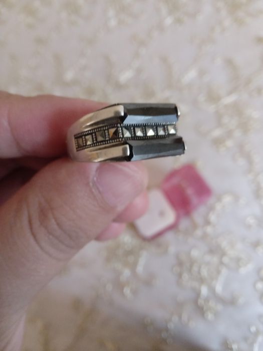 Serebro uzuk Perstin