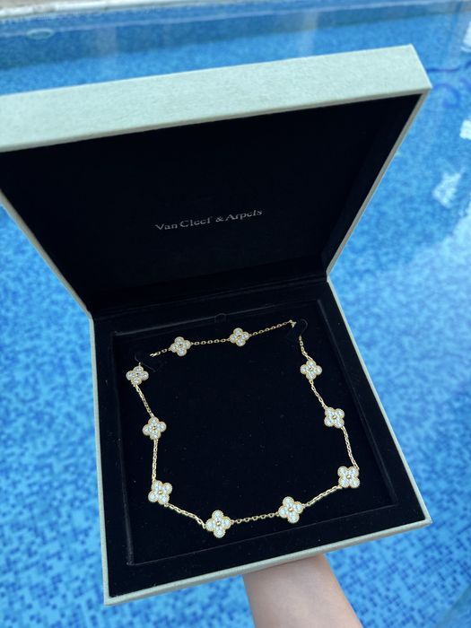 ПРОМОЦИЯ Колиета Van Cleef & Arpels