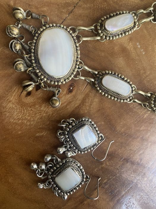 Комплект с натуральным перламутром