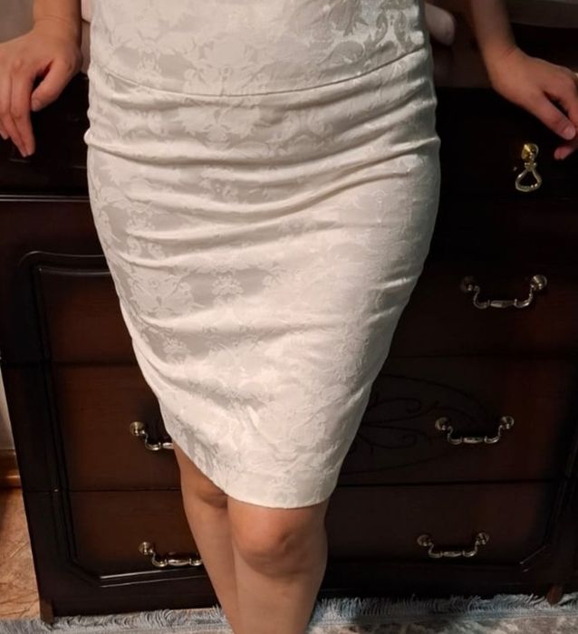 Платье вечернее в хорошем состоянии