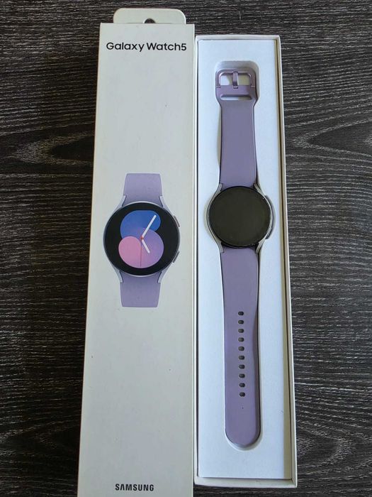 Ceas Samsung Watch 5 de dama