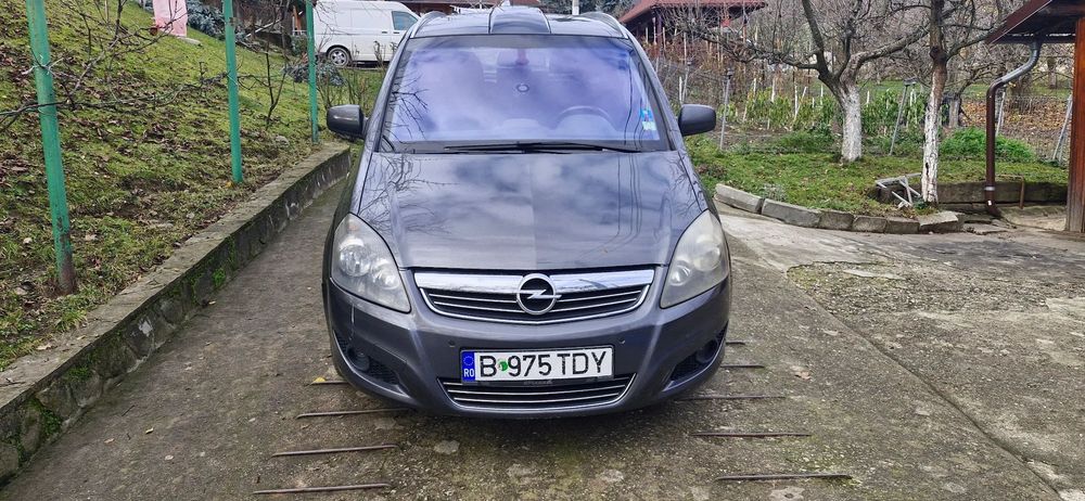 Opel Zafira Primul propietar in Romania .