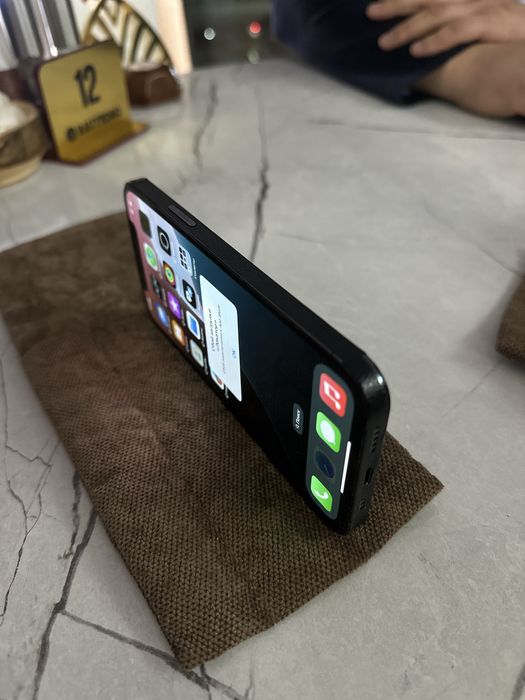 Продам IPHONE 12Pro