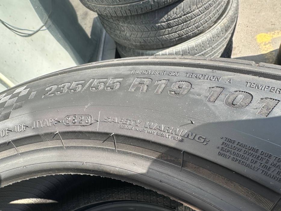 235/55/19 KUMHO balon