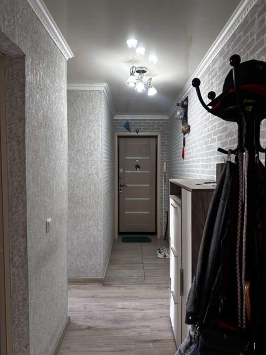 Продам трехкомнатную квартиру на Бак-Баке