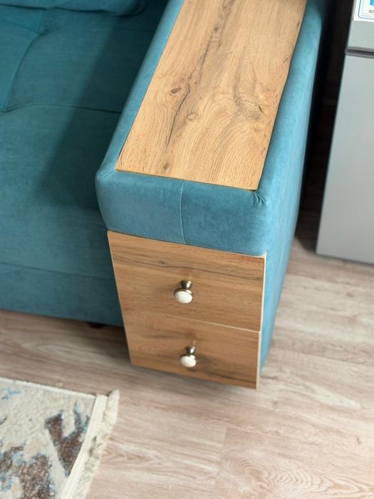 Продам диван в хорошем состоянии