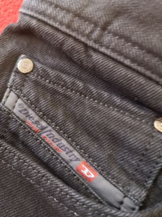 Blugi Diesel 32,33, de barbati