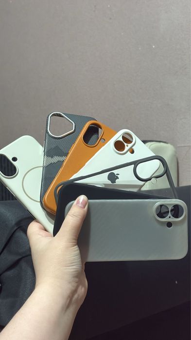 Чехлы на айфон 16