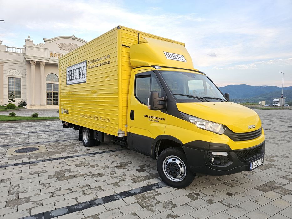 Iveco daily, ( 2018) cu lift hidraulic , mercedes sprinter