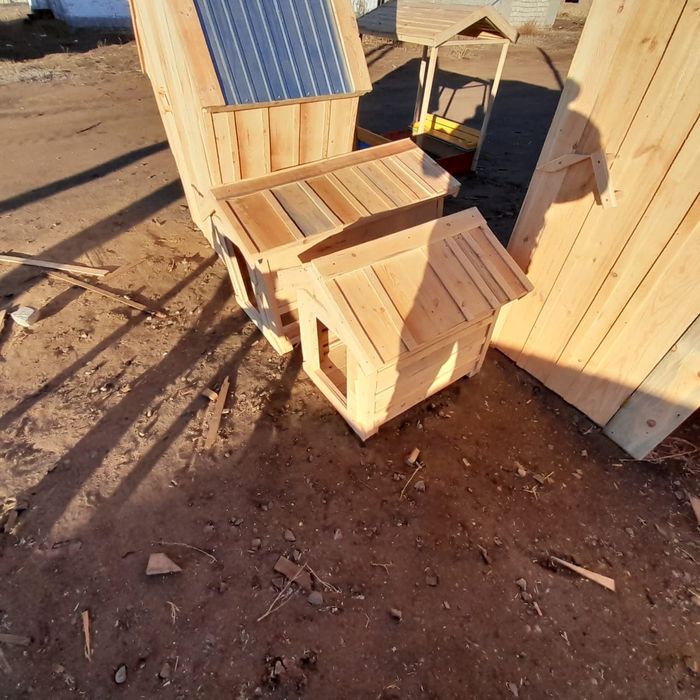 Продам будки для собак