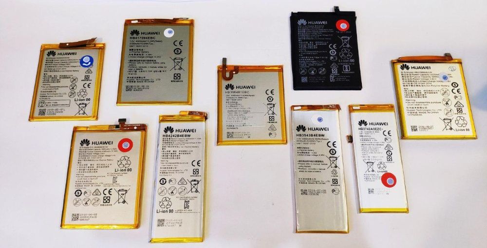 Аккумуляторы батарейки на смартфоны Huawei и Mobile WiFi Router E5573