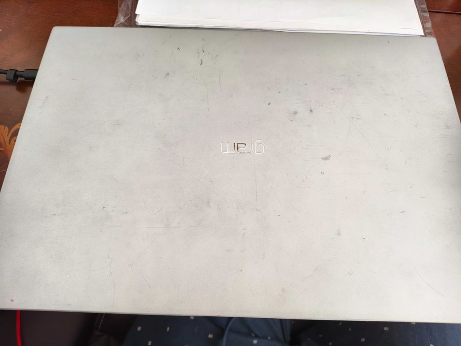 Laptop LG Gram 17 inch 17Z90P, functioneaza impecabil, tine bateria