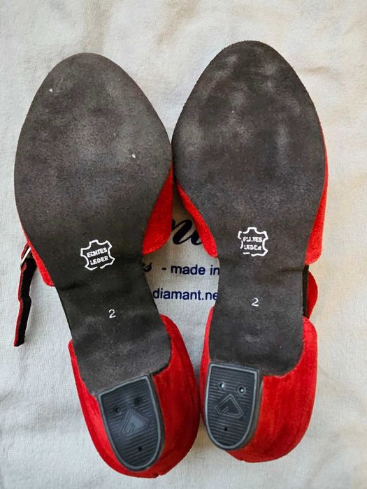 Pantofi de dans Tango Diamant 0.51 marimea 35 culoare rosu