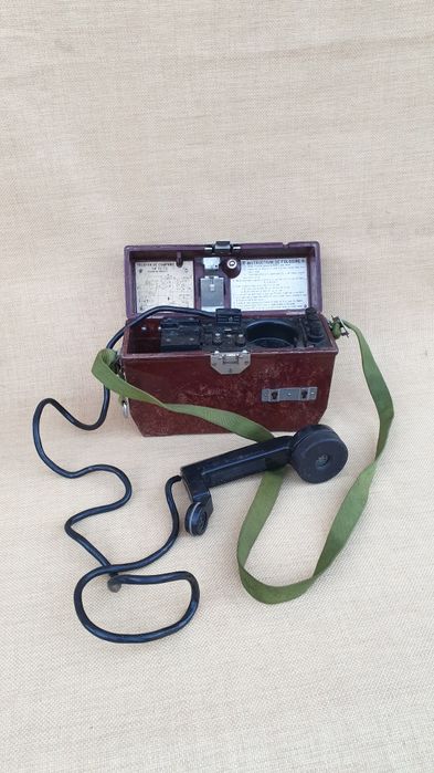 Telefon militar  F-1600