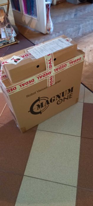 MAGNUM ONE Black - Робот