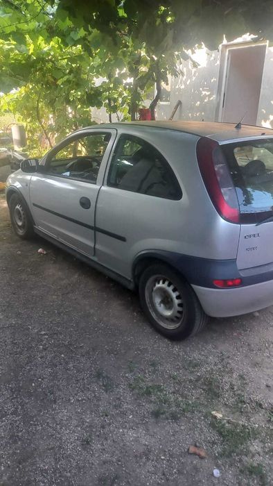 Vand masina opel corsa
