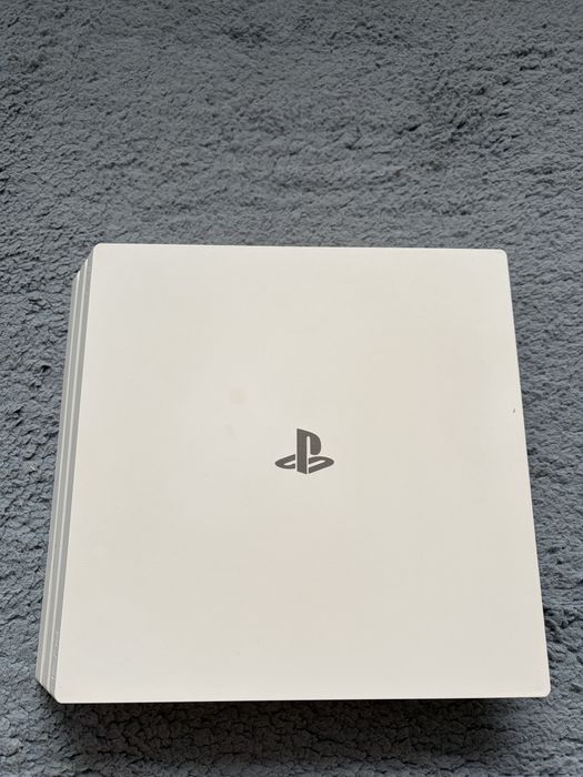 Playstation4/ ps4 pro 1tb