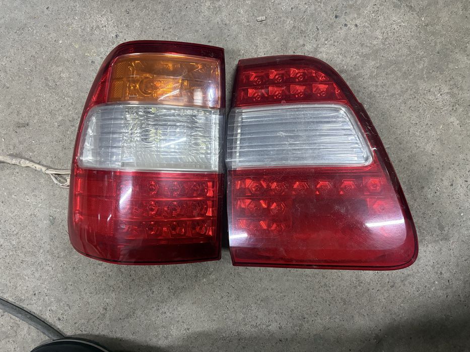 Продам задние плафоны крузак 100