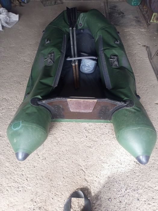 Продам лодку двухместную