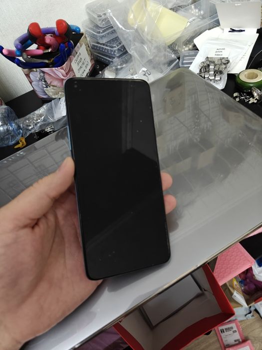 Продам OnePlus 9R