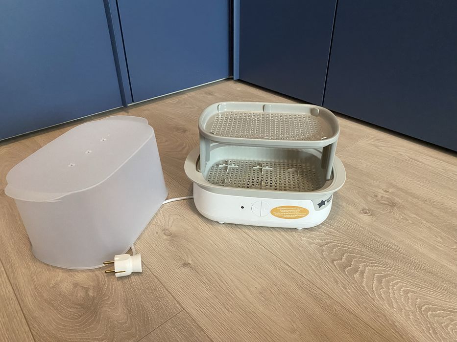 Електрически парен стерилизатор Tommee Tippee - Advanced за 6 шишета