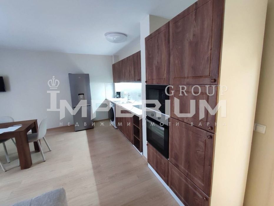 Дава се под наем Тристаен апартамент в Варна, Конфуто - 86 кв.м за 765 € - Снимка #1