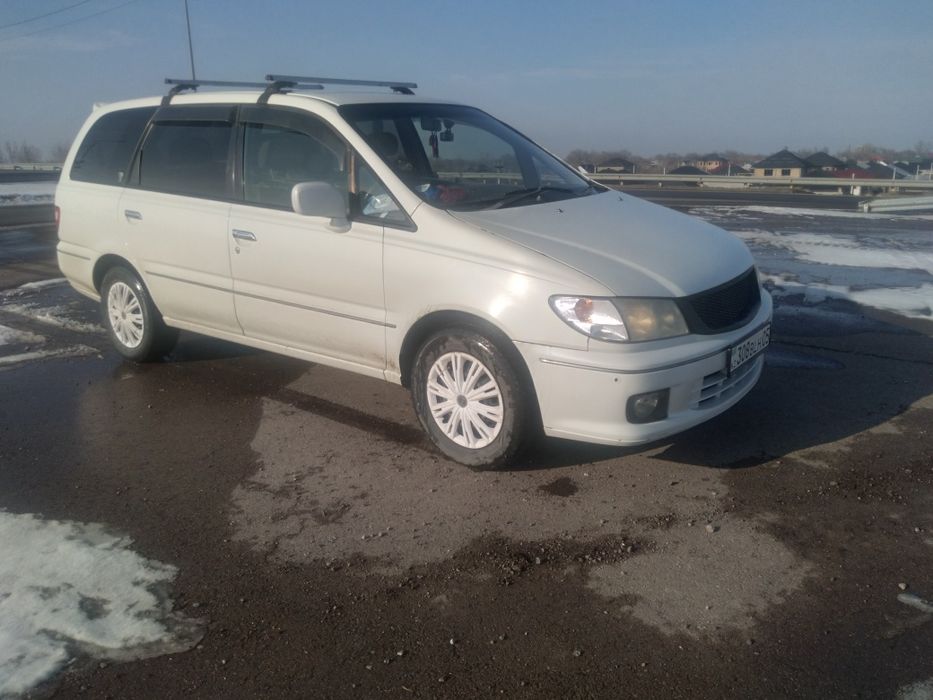 Ниссан присаж 2000г