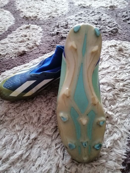 De vinzare ghete fotbal crampoane. Preț 50lei perechea