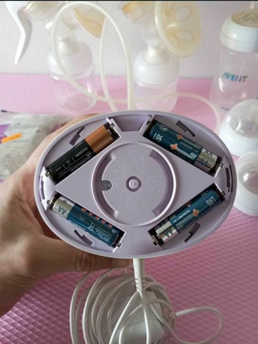 Pompa electrica + manuala Philips Avent, cu biberoane si plicuri