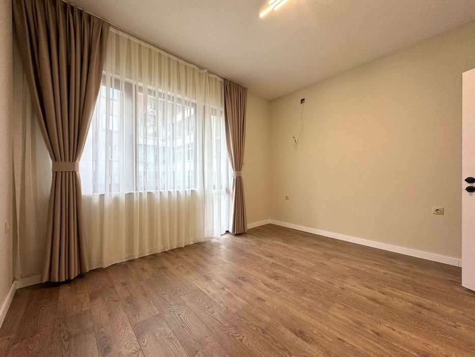 Продава се Четиристаен апартамент в Асеновград - 100 кв.м за 1380 €/кв.м - Снимка #9