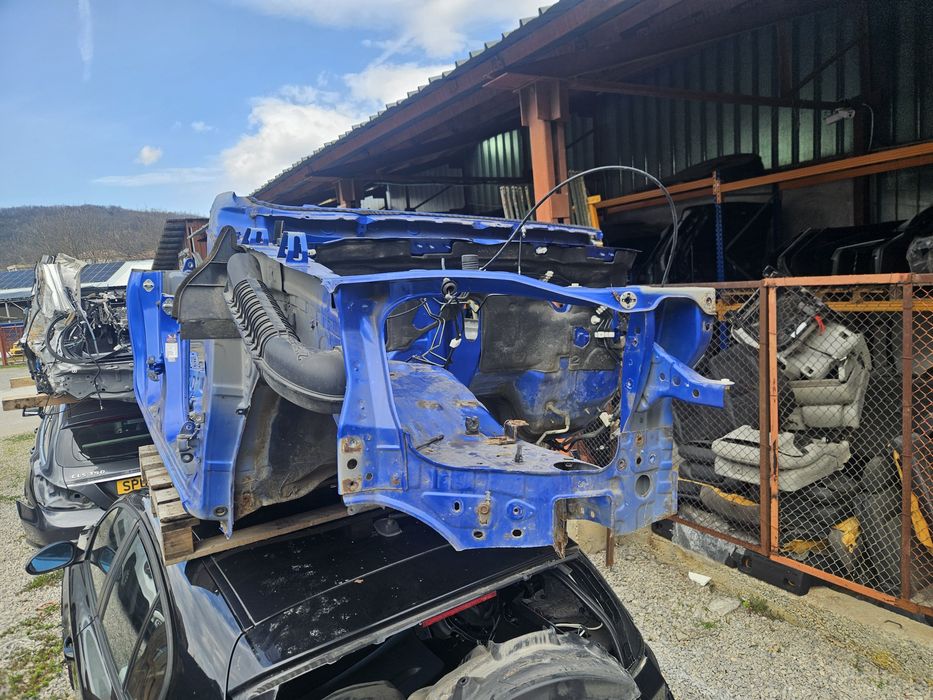 Десен праг за Toyota Hilux 2017-2024