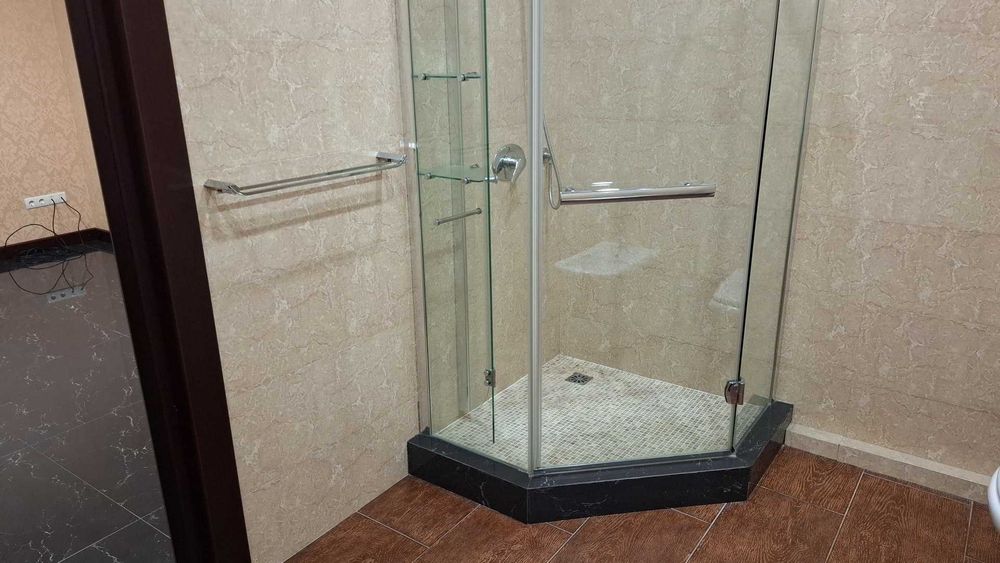 Сдаётся отдельно стоящее здание 2200 м² в Центре —Мирабадский Переушка