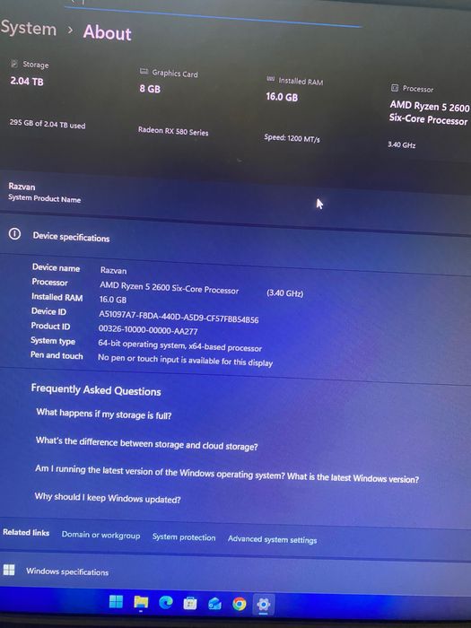 Pc gaming bun monitor căști cameră etc