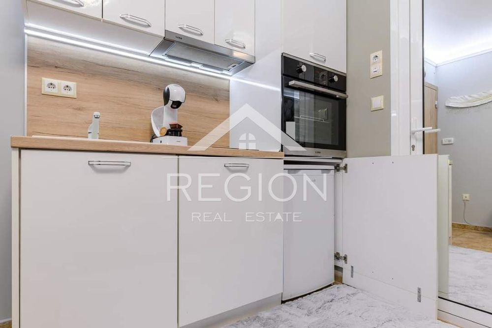 Дава се под наем Едностаен апартамент в Варна, Цветен квартал - 38 кв.м за 306 € - Снимка #1