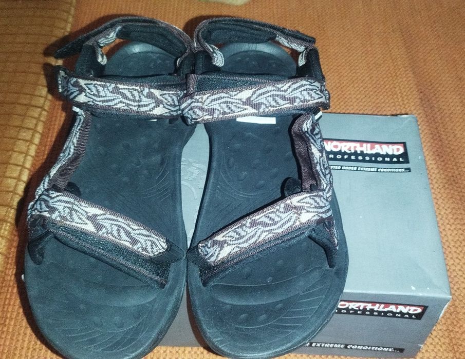 Сандали North Land Mokka новые