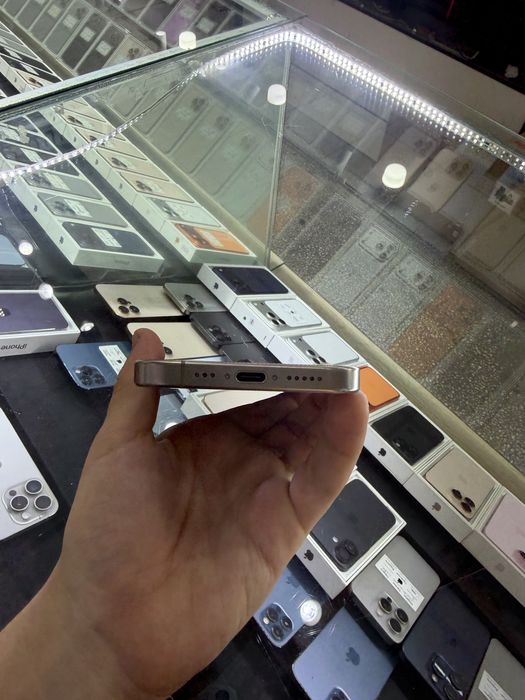 Iphone 15 pro 256GB 87%