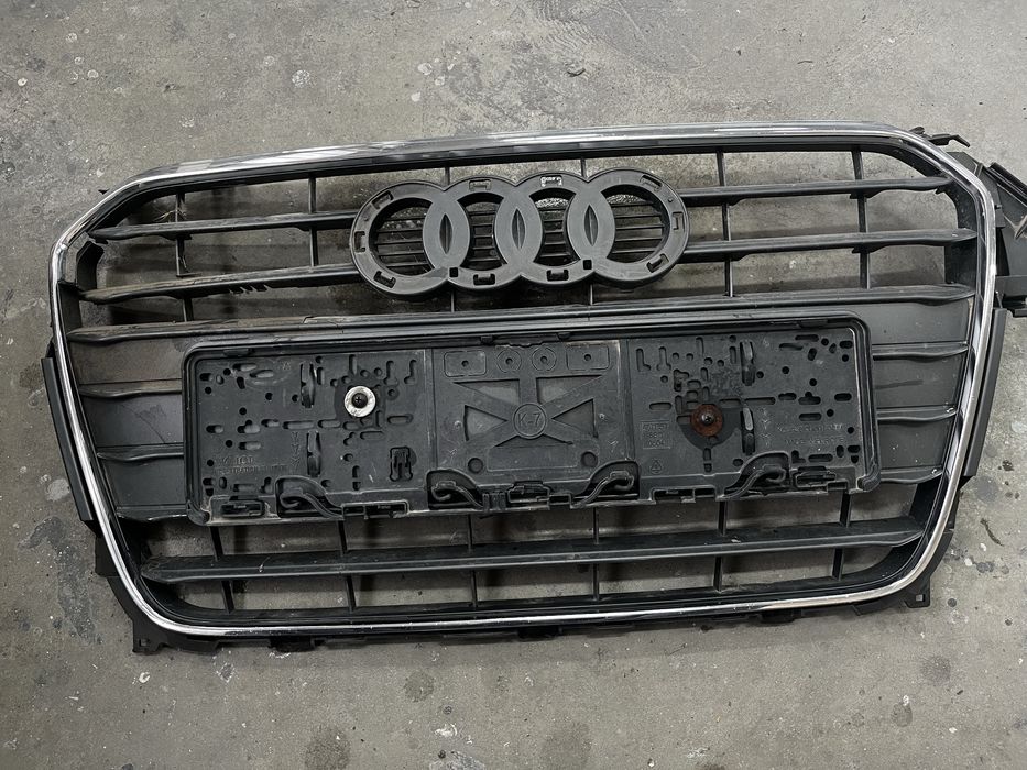 Решетка за Audi A4 B8 FACE