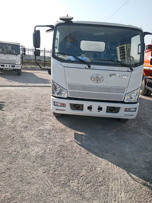 Водовоз питьевой воды FAW Tiger V (6 м³) - 5110