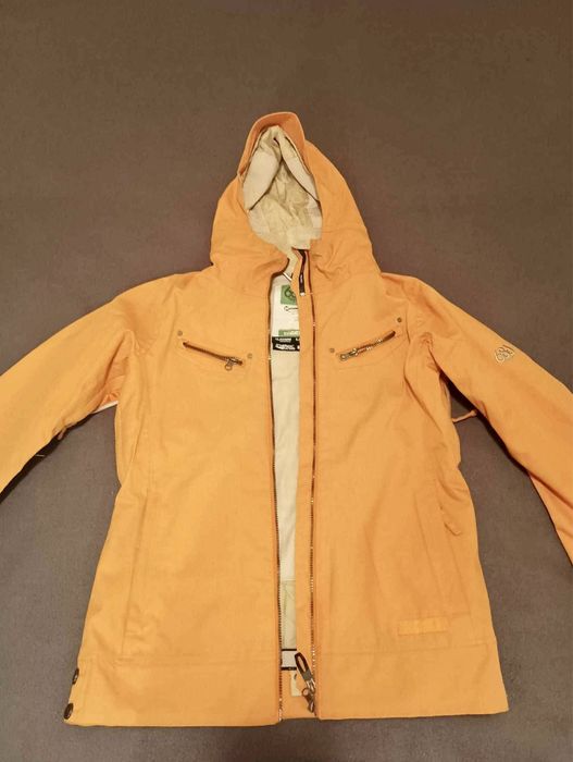 Женско ски/сноуборд яке 686 InfiDry