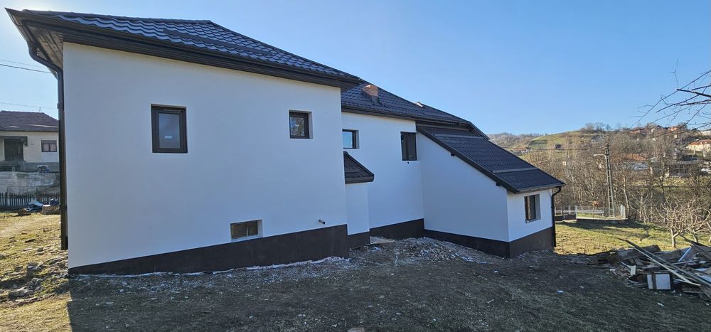 Casa deosebita in Valeni-Dambovita