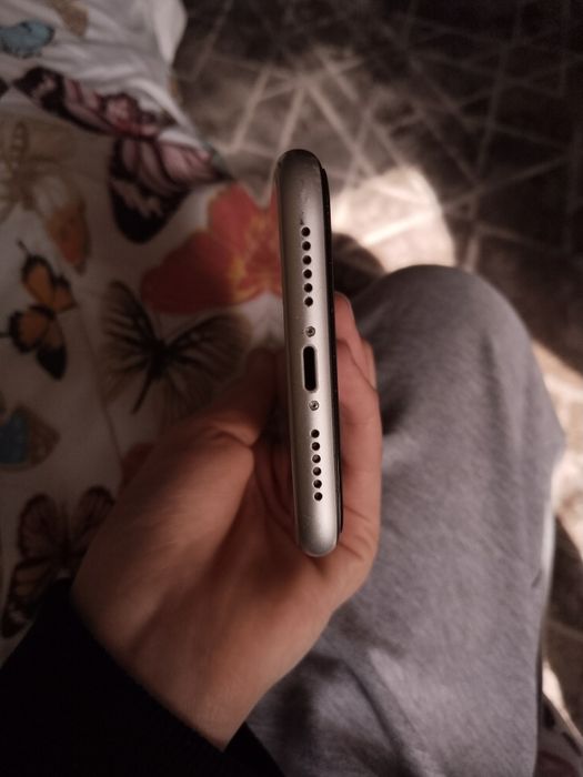 Iphone 11 в белом цвете