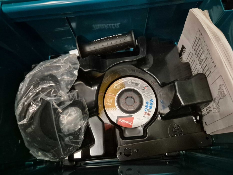 Акумулаторен безчетков ъглошлайф флек Макита Makita DGA513 с макпак 3 Makpac 3 (чисто нов)