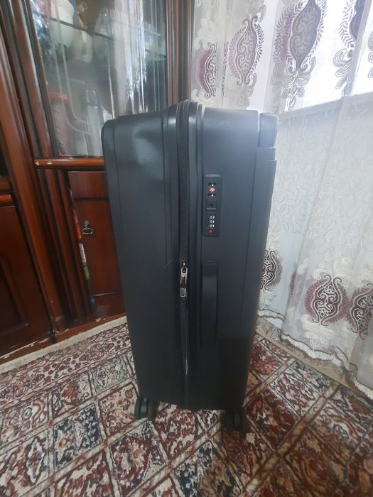 Чемодан сатылады